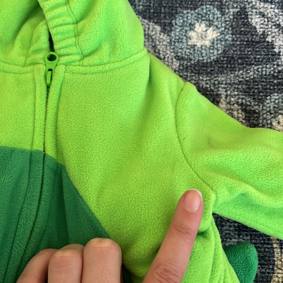 🐉 Carter’s Dino/Dragon Costume — 3-6months- Green with horns - Picture 7 of 9